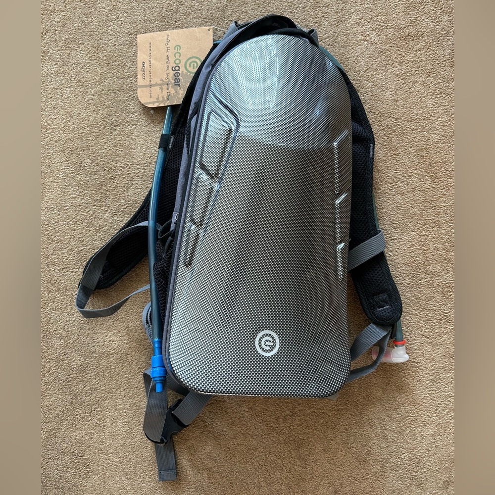 Ecogear Beetle Hydration Pack Backpack NWT